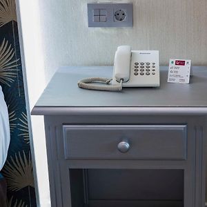 Habitación Estándar con 2 Camas Individuales